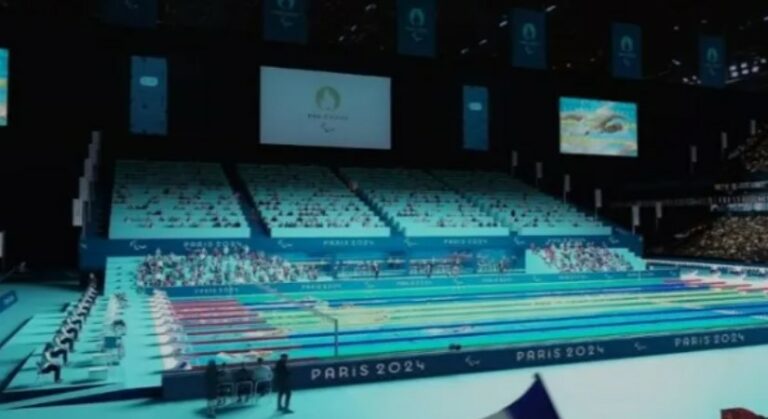 nuoto parigi 2024